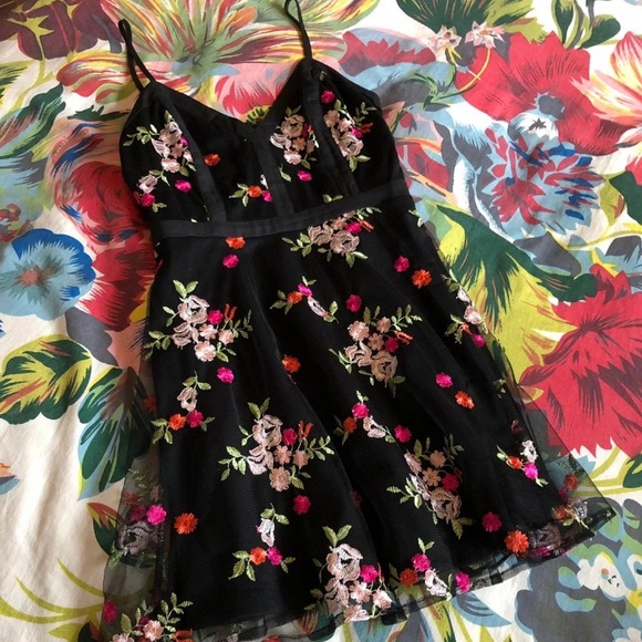 Lulu’s Dress - Picture 7 of 7